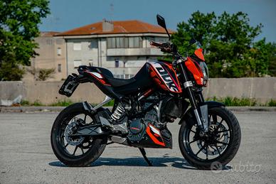 Ktm duke 125 abs