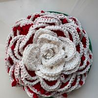 Rosa fatta all’uncinetto