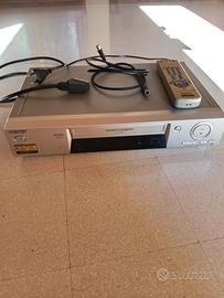 Videoregistratore VHS Sony 