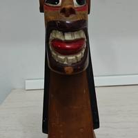 Legno intagliato a mano brasiliano 