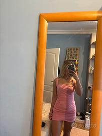 Minidress rosa arricciato a tubino
