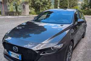 Mazda 3 2.0L e-Skyactiv-G M Hybrid Executive