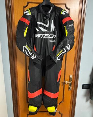 TUTA MOTO IN PELLE