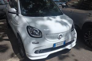 Smart Forfour allestimento BRABUS