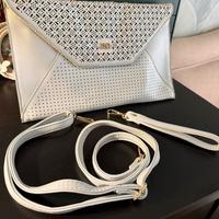 Pochette azzurra JLO