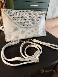 Pochette azzurra JLO