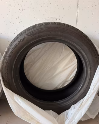 Gomme Invernali Hankook 195/55 R16 87H NUOVE
