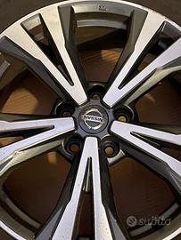 Ruote macchina Nissan