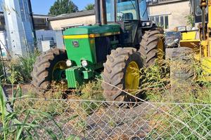 Trattore johon deere