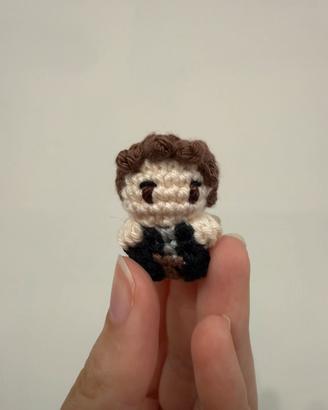 Mini amigurumi Anthony Bridgerton