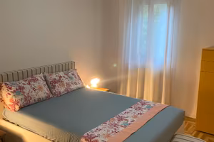 Camera singola in appartamento di due camere