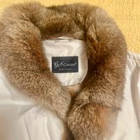 Piumino ricamato con pelliccia