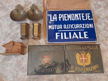 Targhe e gadget assicurazioni anni 30 40 50