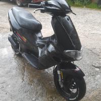 scooter Gilera Runner