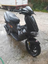 scooter Gilera Runner