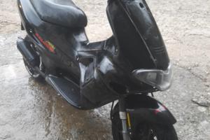scooter Gilera Runner