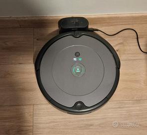 Robot  Aspirapolvere roomba 697 