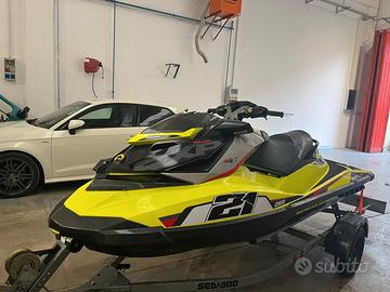 Moto d'acqua riparazione e assistenza