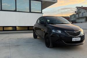 Lancia Ypsilon 1.0 FireFly 5 porte S&S Hybrid Ecoc