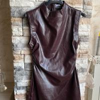 Tubino smanicato collo alto bordo