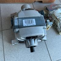 Motore  lavatrice Hoover modello VHD 33 5104ZD-30