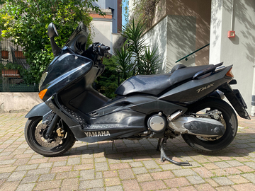 Yamaha T-Max 500 modello Night Max