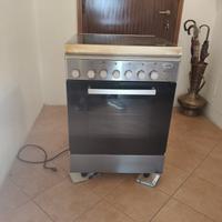 cucina con forno a gas
