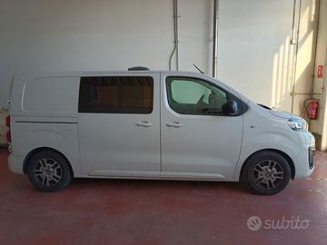 Peugeot  Expert Premium 1.5 BHDI 120cv