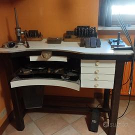 Banchetto orafo /orologiaio