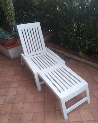 Lettino pieghevole in plastica