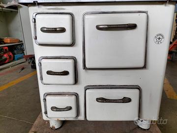 Stufa a legna con forno La Germania usata