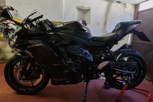Kawasaki zx4r