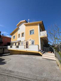 4 LOCALI A CORIANO