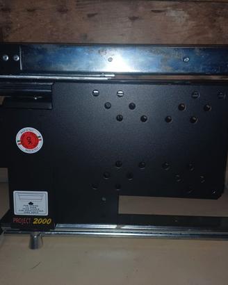 Supporto TV camper Project 2000 orientabile