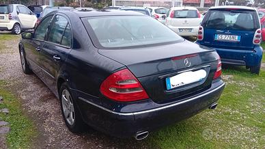 MERCEDES CLASSE E 270  CDI