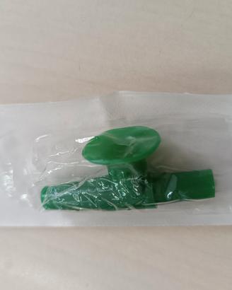 Catetere per aspirazione con valvola di controllo