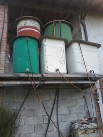 Recipienti in vetroresina per deposito acqua orto