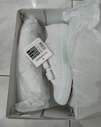 Scarpe Superga