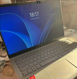 Asus VivoBook 15 Pollici - Computer