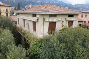 VILLA SINGOLA A TOSCOLANO-MADERNO