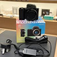 SONY ZV-E10 + Obbiettivo 16-50mm