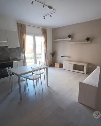torre angela monolocale euro 550