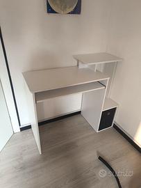 Scrivania come nuova