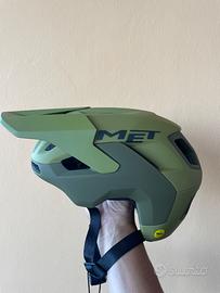 Casco Met REVO mips