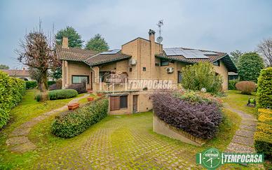 VILLA SINGOLA IN CLASSE ENERGETICA ALTA!