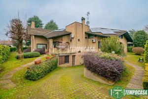 VILLA SINGOLA IN CLASSE ENERGETICA ALTA!