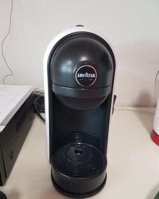 macchinetta del caffè Lavazza A modo mio