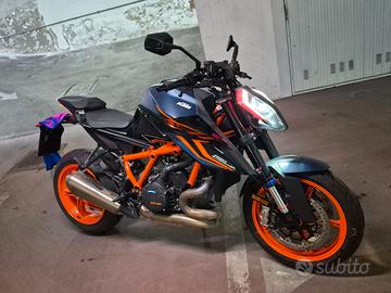 KTM Super Duke 1290 R Evo