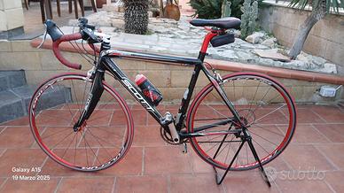 Bici da corsa+abbigliemento