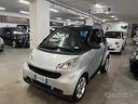 smart-fortwo-cabrio-1-0-interni-in-pelle